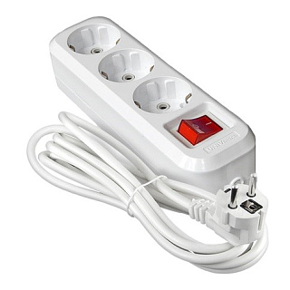 картинка Удлинитель 5м 3 гнезда с выключателем Universal от интернет-магазина К1-СТРОЙ