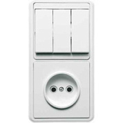 картинка Блок 3 клав. выключатель+розетка белый БКВР-039 от интернет-магазина К1-СТРОЙ
